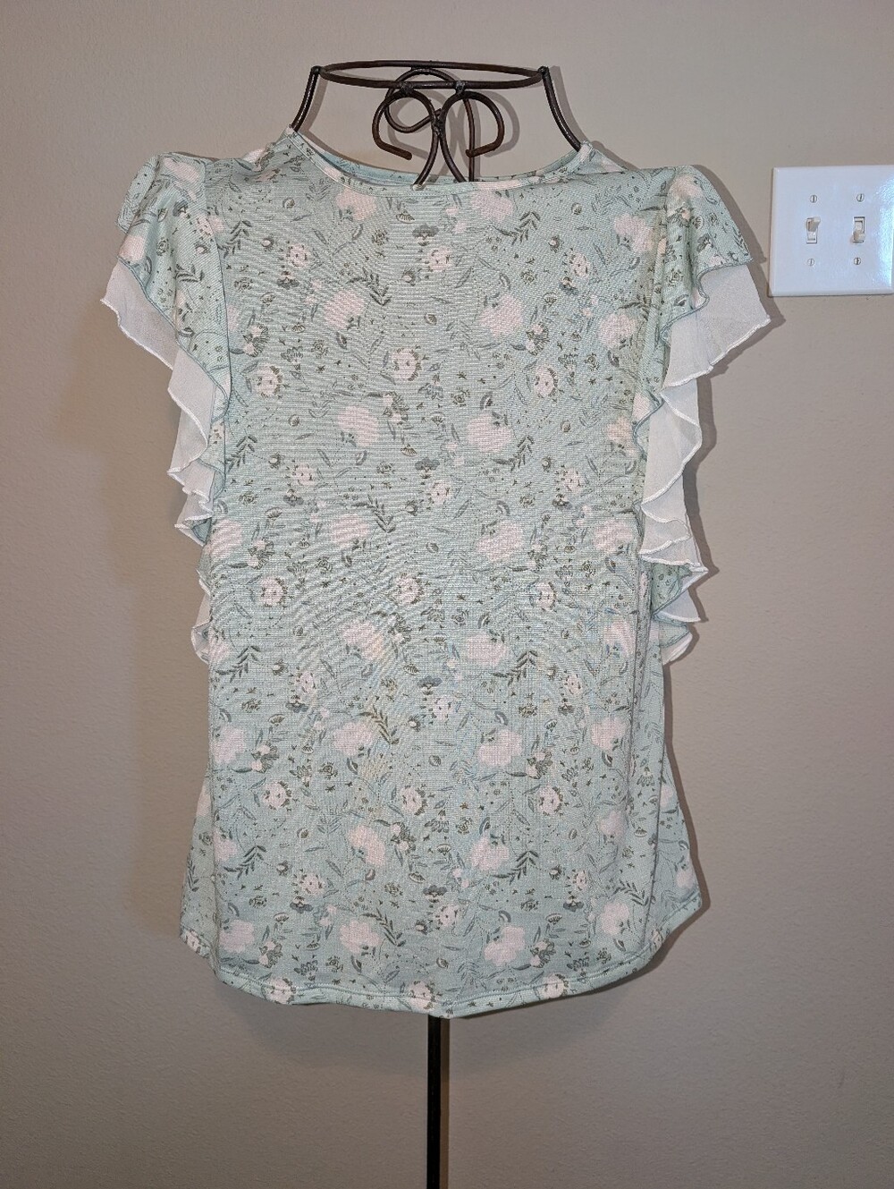 Ruffled Sage Mint Floral Short Sleeve Blouse